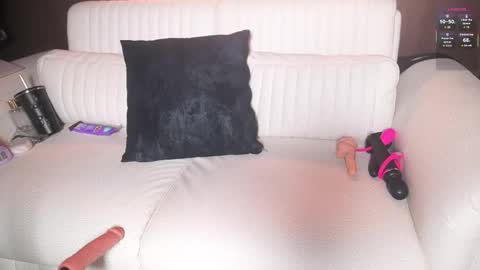 K A T L Y N  online show from March 23, 6:25 pm