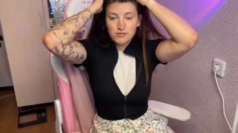   naked in pvt show 100 tk online show from June 24, 4:17 pm