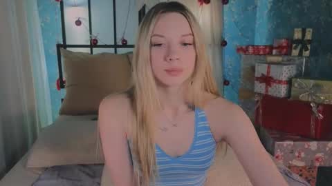 katt_yy online show from January 6, 5:11 am