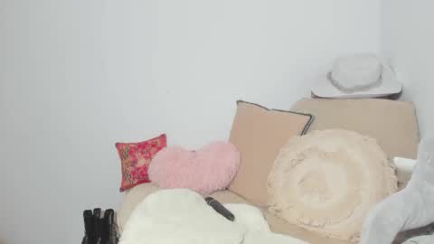 Kattia Fox online show from October 28, 5:41 pm