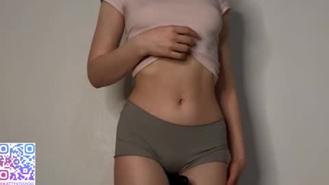 I dont know whats gonna happen today but my name is Katty and lets start being friends online show from September 19, 10:42 pm