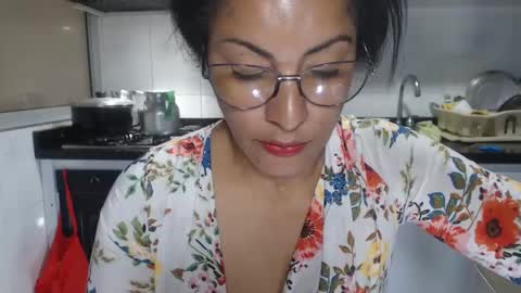Snapshot of kattleyagray chatting on October 9, 7:51 pm KattleyaGrey online show from October 9, 7:51 pm