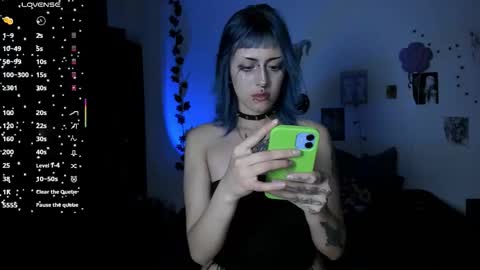 kattx   independent model online show from December 16, 5:35 am