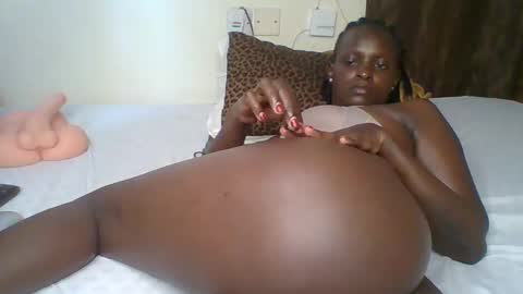 kattysexy online show from November 15, 8:15 am