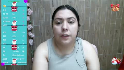 Snapshot of katy2425 chatting on December 14, 12:44 pm Katy online show from December 14, 12:44 pm