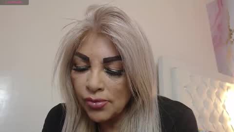 Snapshot of katyhornymilfsexy chatting on September 22, 7:12 pm katy online show from September 22, 7:12 pm