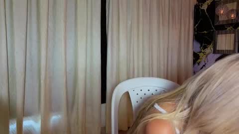 Snapshot of katyhornymilfsexy chatting on October 8, 7:07 pm katy online show from October 8, 7:07 pm