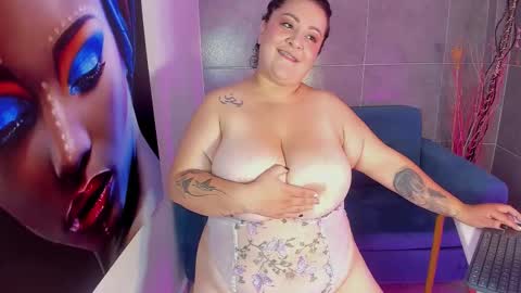 Snapshot of katypersian_ chatting on October 20, 8:23 pm Katy Persian online show from October 20, 8:23 pm