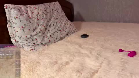 Katy online show from October 10, 2:33 pm