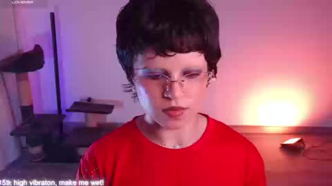 Snapshot of katyxxx_043 chatting on September 9, 12:43 am katyxxx_043 online show from September 9, 12:43 am