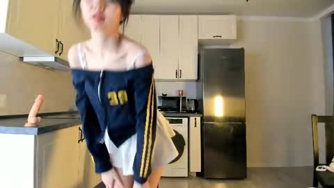 mai online show from June 30, 1:32 pm