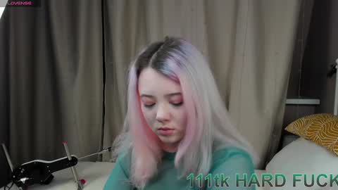 Yuki  online show from December 30, 1:04 am