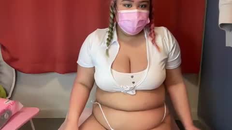 Snapshot of kawaiiasianbbw chatting on February 23, 4:18 pm KawaiiAsianBBW online show from February 23, 4:18 pm