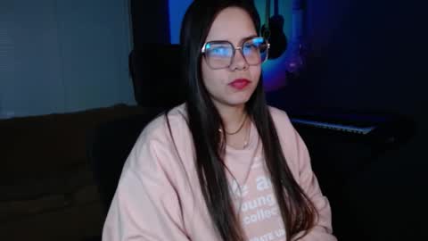 Snapshot of kay_avrill chatting on March 4, 6:15 am Kay online show from March 4, 6:15 am
