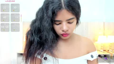   online show from April 5, 11:31 am