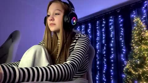 Amia online show from January 17, 3:52 pm