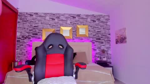 Kayla online show from February 11, 6:08 am