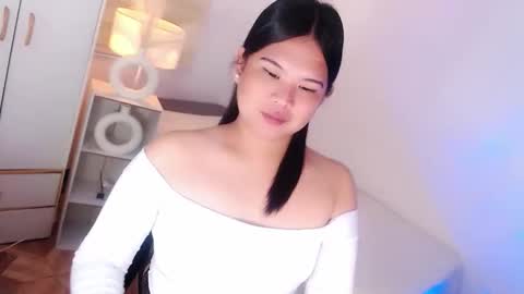 Y O U R        F U T U R E       K A Y L E E  online show from April 18, 5:15 pm