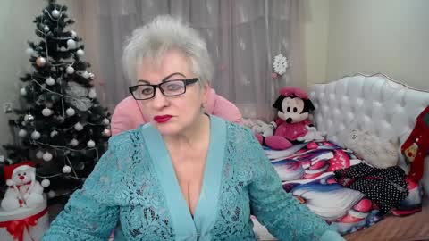 Snapshot of kaylesmoll chatting on January 4, 7:13 pm kaylesmoll online show from January 4, 7:13 pm