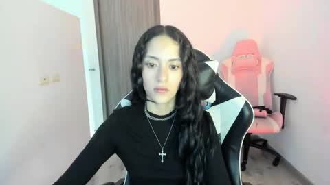 kaylie online show from January 5, 8:01 pm