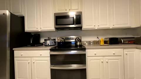 Keephimcum69me online show from February 3, 11:09 am