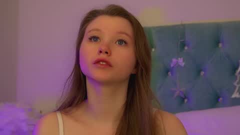 Keira online show from December 17, 6:56 pm