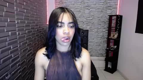  K E I Z Y  online show from February 26, 1:32 pm