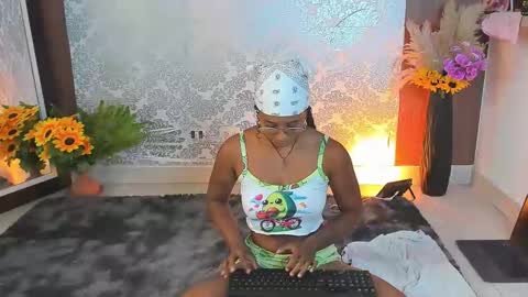 kelly__thomson online show from September 21, 12:26 pm