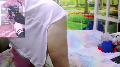 Snapshot of kelly_baby2005 chatting on October 17, 4:48 am Kelly online show from October 17, 4:48 am