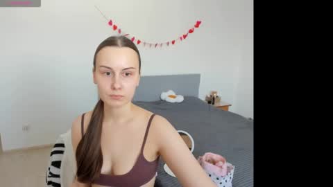 Im Kelly online show from February 12, 9:55 am