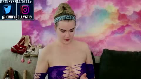 kellylynn76 online show from September 16, 1:35 am