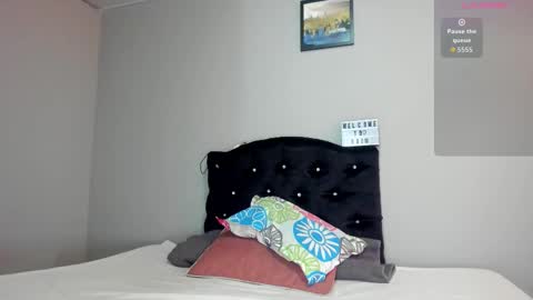 kellyMillian  online show from November 2, 9:07 pm