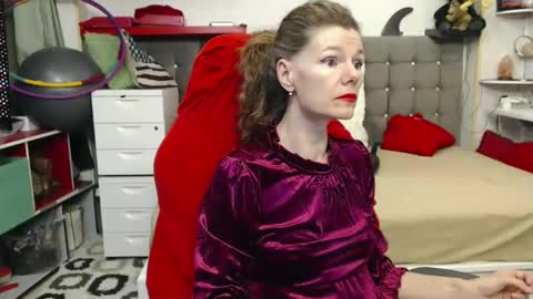 Snapshot of kellynumber chatting on March 2, 5:52 pm kelly online show from March 2, 5:52 pm