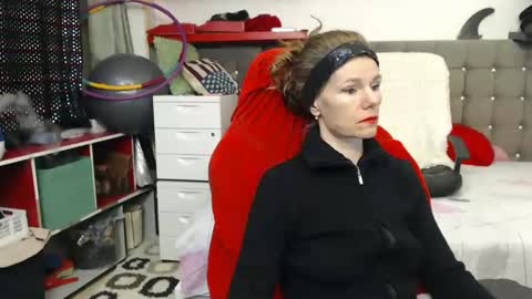 Snapshot of kellynumber chatting on February 23, 4:11 am kelly online show from February 23, 4:11 am