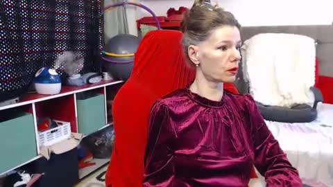 Snapshot of kellynumber chatting on February 27, 10:04 am kelly online show from February 27, 10:04 am