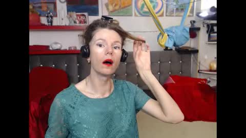 Snapshot of kellynumber chatting on October 4, 2:06 am kelly online show from October 4, 2:06 am