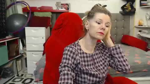 Snapshot of kellynumber chatting on January 21, 10:51 pm kelly online show from January 21, 10:51 pm