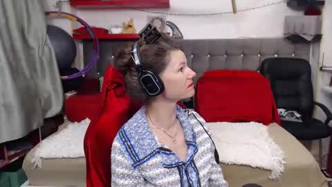 Snapshot of kellynumber chatting on October 12, 6:32 pm kelly online show from October 12, 6:32 pm