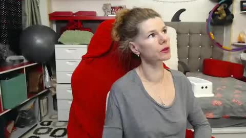 Snapshot of kellynumber chatting on January 15, 5:36 pm kelly online show from January 15, 5:36 pm
