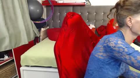 kelly online show from October 22, 2:27 am