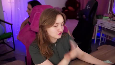 kelly online show from March 22, 3:07 pm