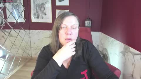 Kelly online show from December 18, 5:23 am