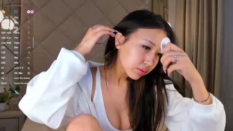 kellyy_bern online show from November 9, 1:45 am