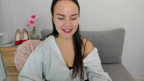 Snapshot of kendaldaisy chatting on October 17, 4:54 pm KendalDaisy online show from October 17, 4:54 pm