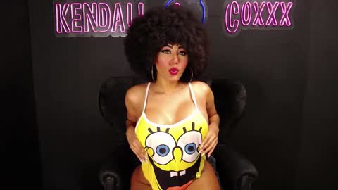 Snapshot of kendall_coxxx chatting on January 13, 8:05 am online show from January 13, 8:05 am