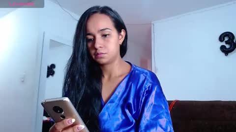 Snapshot of kendall_honea chatting on October 20, 12:41 pm kendall online show from October 20, 12:41 pm
