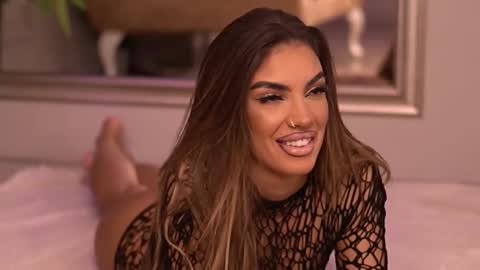 Kendal online show from September 18, 8:18 pm