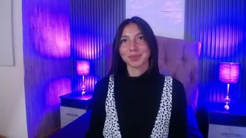 Snapshot of kendall_saenz chatting on January 13, 7:31 pm kendall_saenz online show from January 13, 7:31 pm