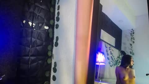 Snapshot of kendall_saenz chatting on October 8, 8:24 pm kendall_saenz online show from October 8, 8:24 pm