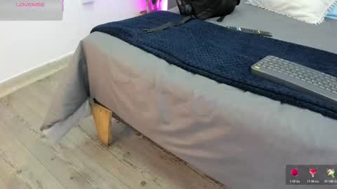 Kendra London online show from January 14, 11:15 am